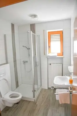 Ein Badezimmer in der Unterkunft Landgasthof Benjamin