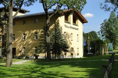 Das Gebäude in dem sich das Hotel befindet