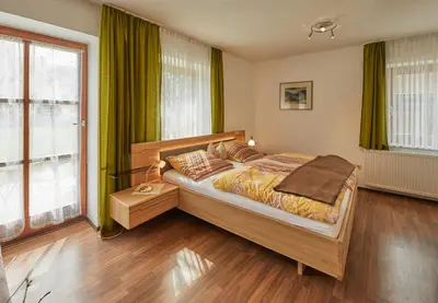 Ein Bett oder Betten in einem Zimmer der Unterkunft Brauereigasthof Zur Post