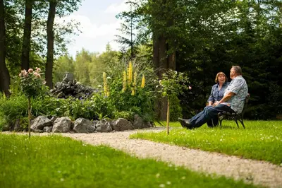 Ein Garten an der Unterkunft Hotel Vogtland