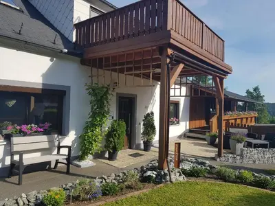 Das Gebäude in dem sich die Ferienwohnung befindet
