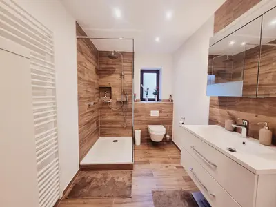 Ein Badezimmer in der Unterkunft Tom's FeWo - Keine Monteure