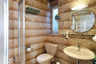 Ein Badezimmer in der Unterkunft Gasthof & Hotel Goldener Hirsch