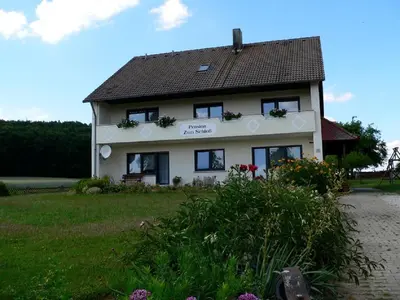 Das Gebäude in dem sich das Gasthaus befindet