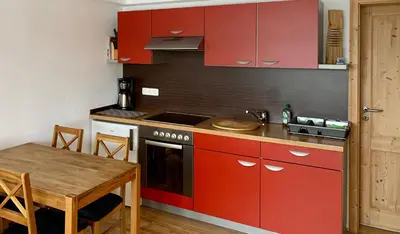 Küche/Küchenzeile in der Unterkunft Ferienwohnung Familie Becher Klingenthal Aschberg