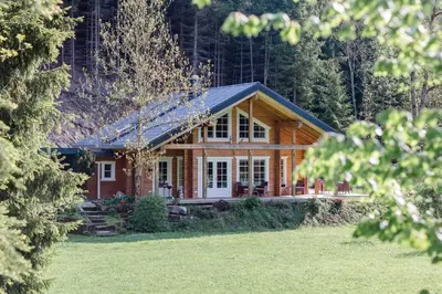 Ein Garten an der Unterkunft Jagdhaus zur Bischofsmühle