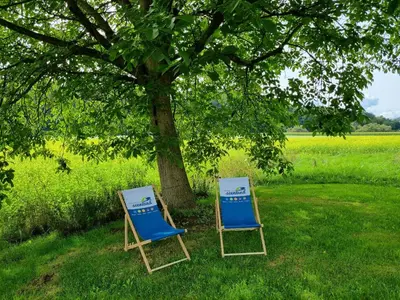 Ein Garten an der Unterkunft Ferienwohnung Schindler
