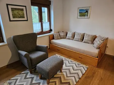 Ein Sitzbereich in der Unterkunft Ferienwohnung Schindler