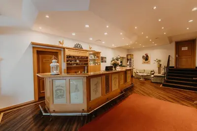Lobby/Rezeption in der Unterkunft Sonnenhotel Hoher Hahn
