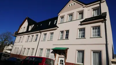 Das Gebäude in dem sich die Ferienwohnung befindet