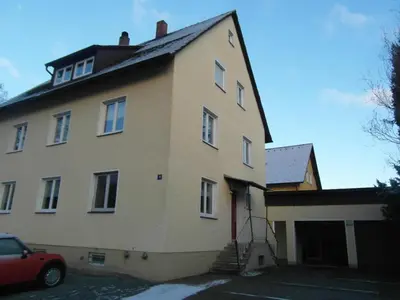 Das Gebäude in dem sich die Ferienwohnung befindet