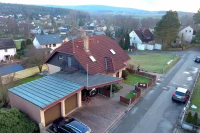 Das Gebäude in dem sich die Ferienwohnung befindet