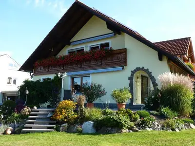 Ein Garten an der Unterkunft Ferienwohnung Haus Hanni