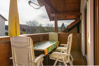 Ein Balkon oder eine Terrasse in der Unterkunft Ferienwohnung Haus Hanni