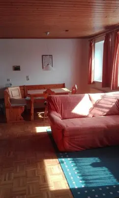 Ein Sitzbereich in der Unterkunft Ferienhof Jungkunz