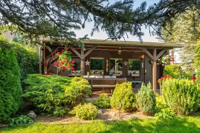 Ein Garten an der Unterkunft Ferienbungalow Poppengrün