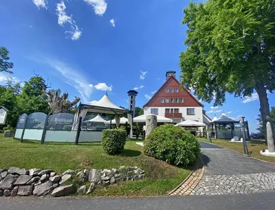 Das Gebäude in dem sich das Hotel befindet