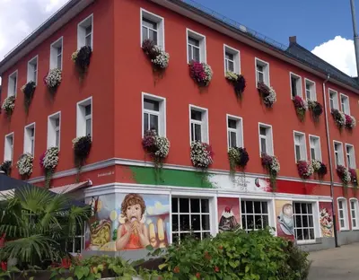 Das Gebäude in dem sich die Ferienwohnung befindet