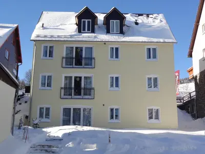 Appartements im Hollandhaus im Winter