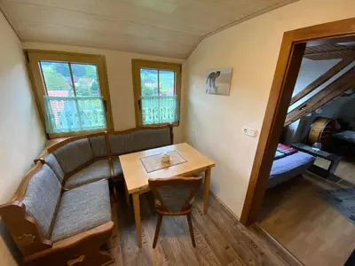 Ein Sitzbereich in der Unterkunft Ferienwohnung Eva und Alexander