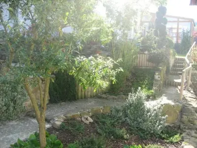 Ein Garten an der Unterkunft Ferienwohnung Uschkereit