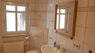 Ein Badezimmer in der Unterkunft Ferienwohnung Trogschneider Hof