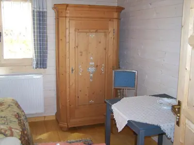 Ein Sitzbereich in der Unterkunft Pension Frauenschuh
