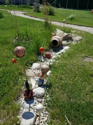 Ein Garten an der Unterkunft Kunsthof Eibenstock