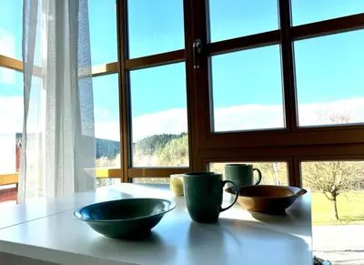 Ein allgemeiner Bergblick oder ein Berglick von der Ferienwohnung aus