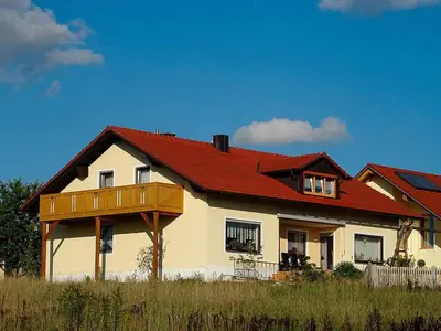 Das Gebäude in dem sich die Ferienwohnung befindet