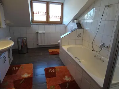 Ein Badezimmer in der Unterkunft Ferienwohnung Hornauer