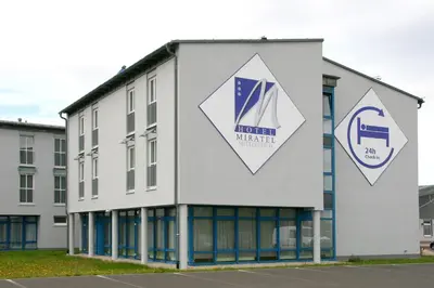 Ein Zertifikat, Auszeichnung, Logo oder anderes Dokument, das in der Unterkunft Miratel ausgestellt ist