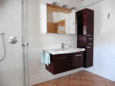 Ein Badezimmer in der Unterkunft Gasthof - Pension - Drei Linden