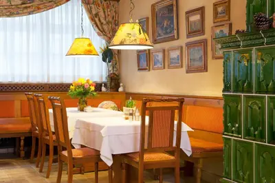Ein Sitzbereich in der Unterkunft Hotel Wilder Mann