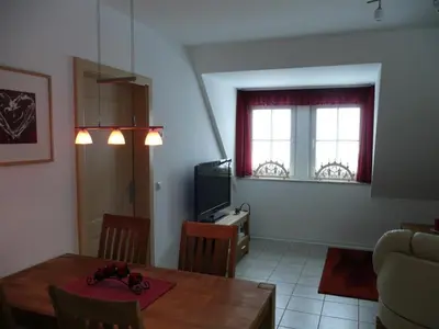 TV/Unterhaltungsangebot in der Unterkunft Maisonette 64m 2 Schlafzimmer in Oberwiesenthal