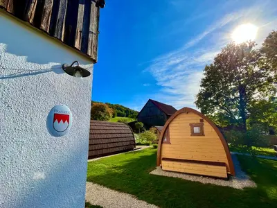 Das Gebäude in dem sich die Lodge befindet