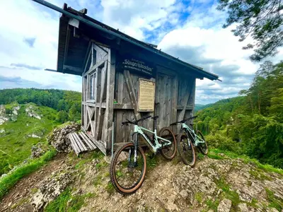 Radfahren an der Unterkunft Hüttendorf Fränkische Schweiz oder in der Nähe