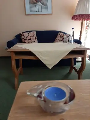 Ein Sitzbereich in der Unterkunft Hotel Landgasthof Frankenstern