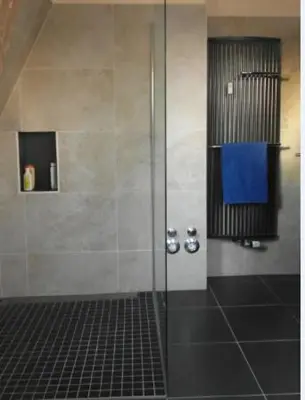 Ein Badezimmer in der Unterkunft Schuster Villa