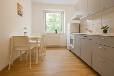 Küche/Küchenzeile in der Unterkunft SUNNYHOME Monteurwohnungen und Apartments in Bodenwöhr