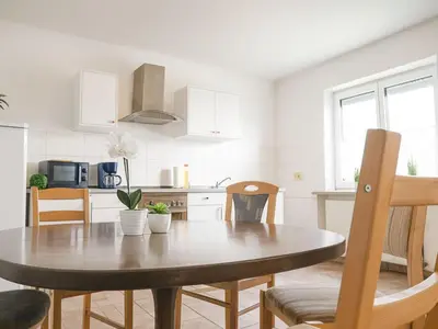 Küche/Küchenzeile in der Unterkunft SUNNYHOME Monteurwohnungen und Apartments in Schwandorf