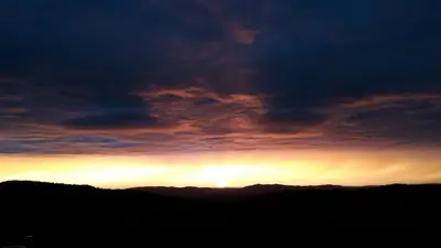 Blick auf den Sonnenuntergang/Sonnenaufgang von der Ferienwohnung aus oder aus der Nähe