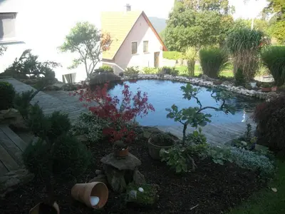 Ein Garten an der Unterkunft Ferienwohnung Schönblick