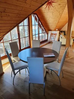 Ein Sitzbereich in der Unterkunft Ferienhaus Bergtraum – Ferienwohnung Lilli