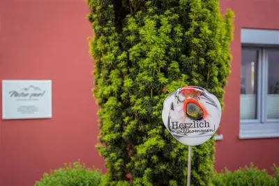 Ein Zertifikat, Auszeichnung, Logo oder anderes Dokument, das in der Unterkunft Ferienwohnung Tretter Natur Pur ausgestellt ist