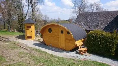 Das Gebäude in dem sich die Ferienwohnung befindet