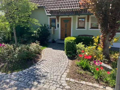 Ein Garten an der Unterkunft Kulmblick Kastl
