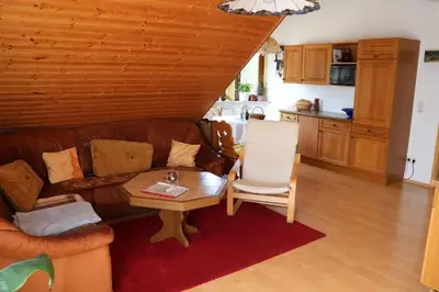Ein Sitzbereich in der Unterkunft Ferienwohnung Däumler