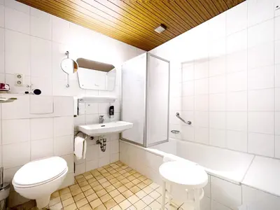 Ein Badezimmer in der Unterkunft WAGNERS Hotel im Fichtelgebirge