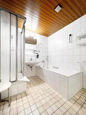 Ein Badezimmer in der Unterkunft WAGNERS Hotel im Fichtelgebirge